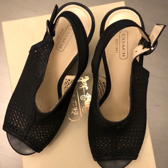 Wedge shoe by Coach - Picture 4 of 4